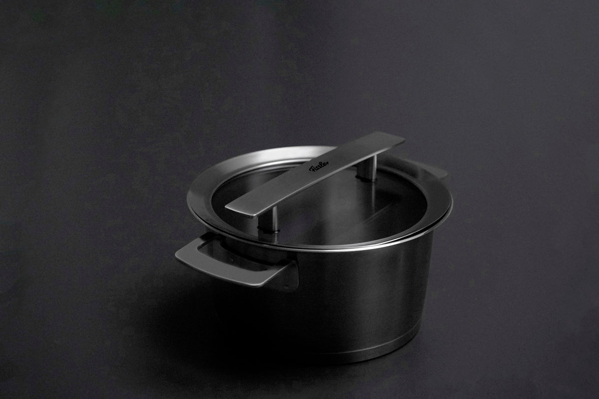 Fissler Phi Collection Cooking Pot with Glass Lid: Made in Germany, stainless steel, ergonomic handles, timeless design for every kitchen.