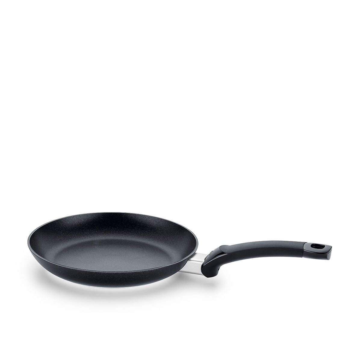 Fissler Levital®+ Flat Pan in black with ergonomic handle, precision-made in Germany for durability and timeless design.