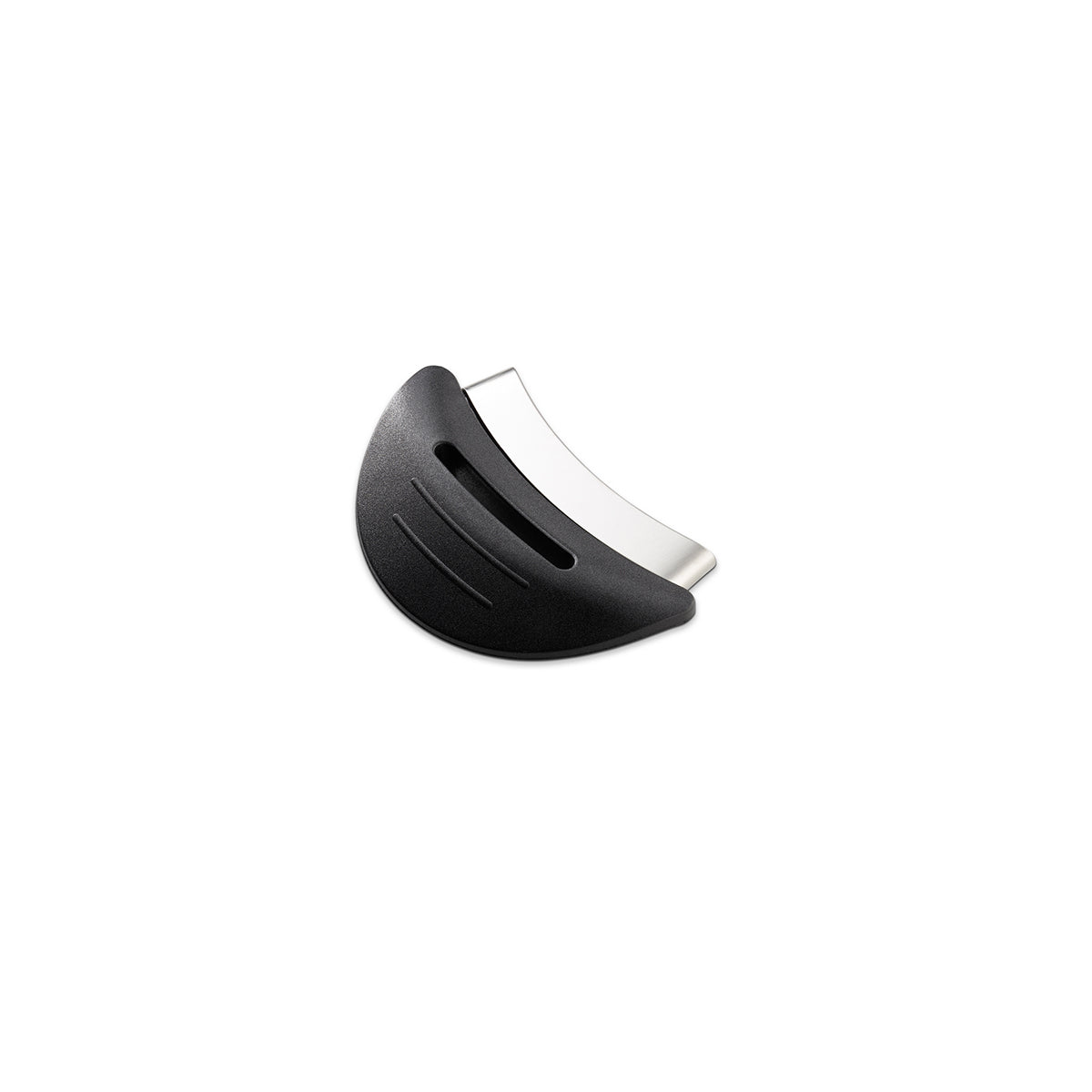 Fissler Kräuterzerkleinerer, Edelstahl mit schwarzem ergonomischem Griff, passend zum Intensa® Seitengriff 16 cm Topf auf weißem Grund.