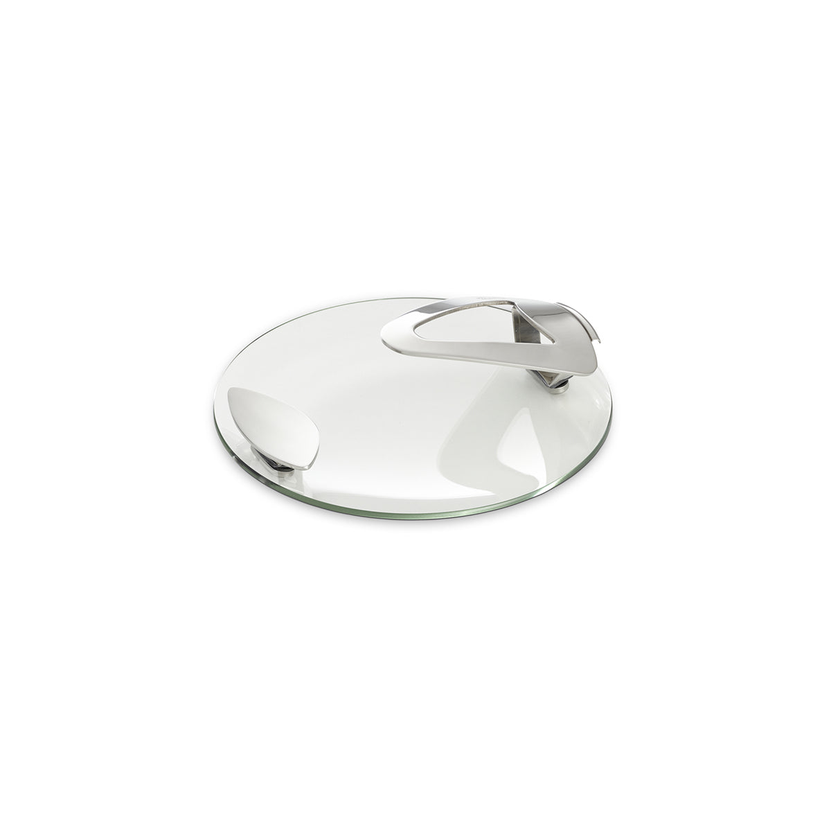 Fissler Solea® Glasdeckel, 20 cm: Moderner, abgewinkelter Griff und Details aus Edelstahl. Präzisionsfertigung in Deutschland. Abgebildet auf weißem Hintergrund.
